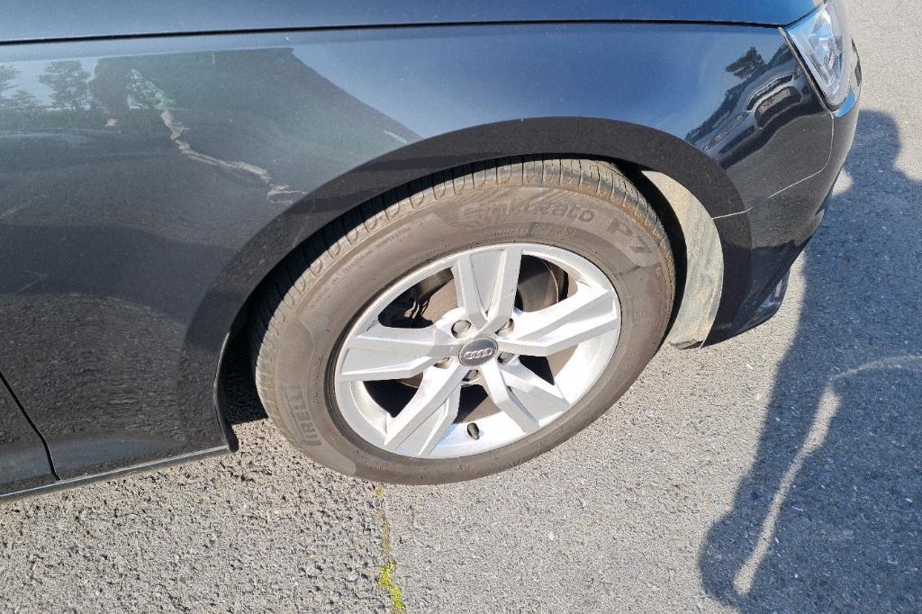 Audi A4 Avant 2018 photo 8