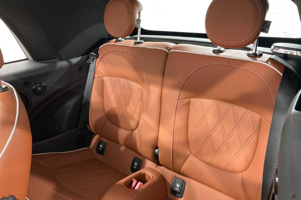 MINI Cooper Cabrio 2016 фото 8