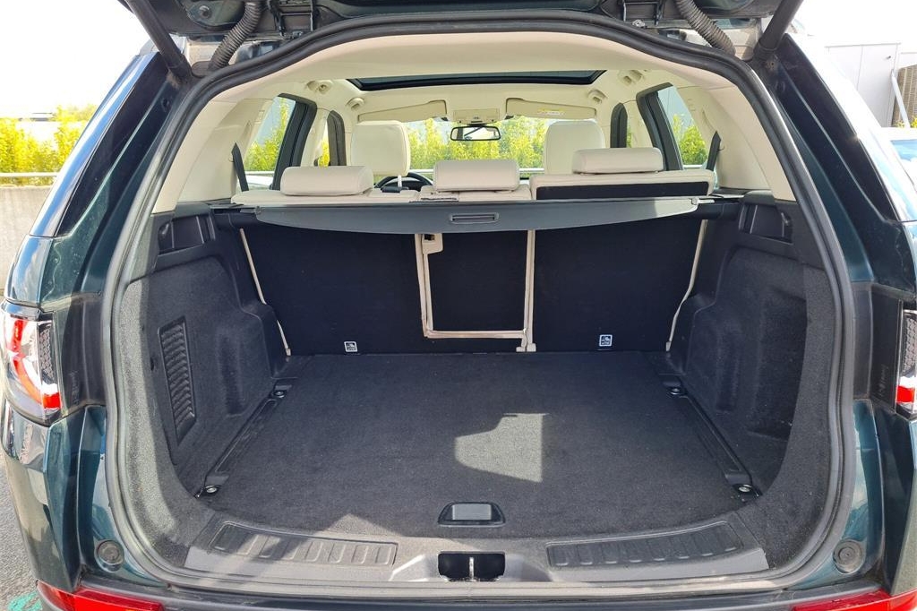 Land Rover Discovery Sport 2017 photo 31