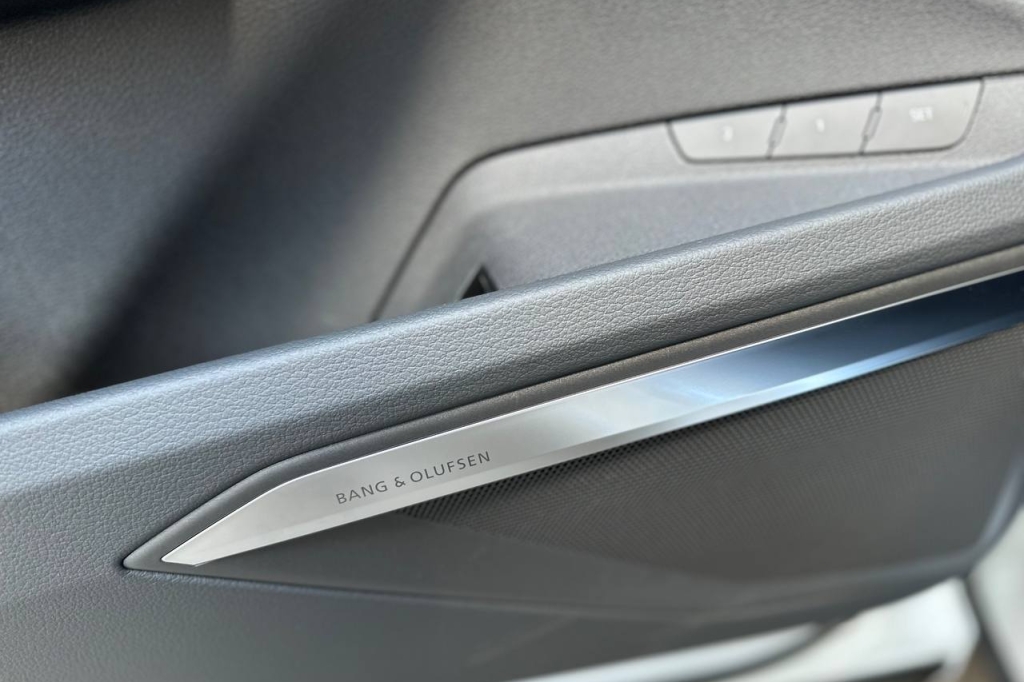 Audi Q8 e-tron 55 114 kWh Quattro S-line 2023 фото 11