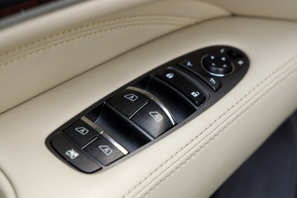 Infiniti QX60 HYBRID 2017 фото 33