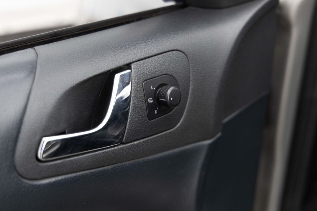 Skoda Octavia 2006 photo 12