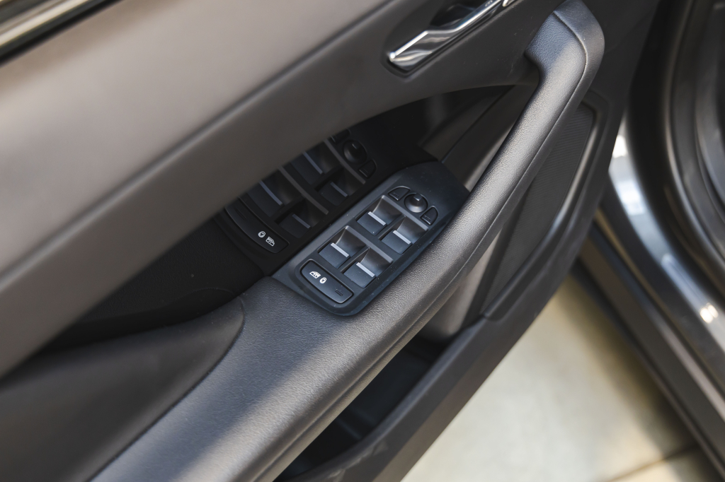 Jaguar I-Pace 2018 photo 15