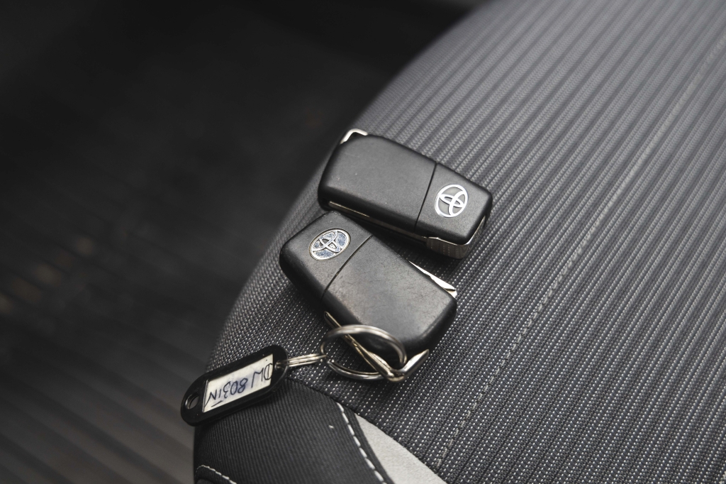 Toyota Avensis 2016 фото 31