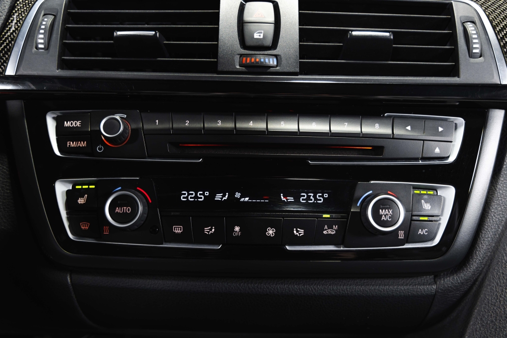 BMW M4 2015 фото 45