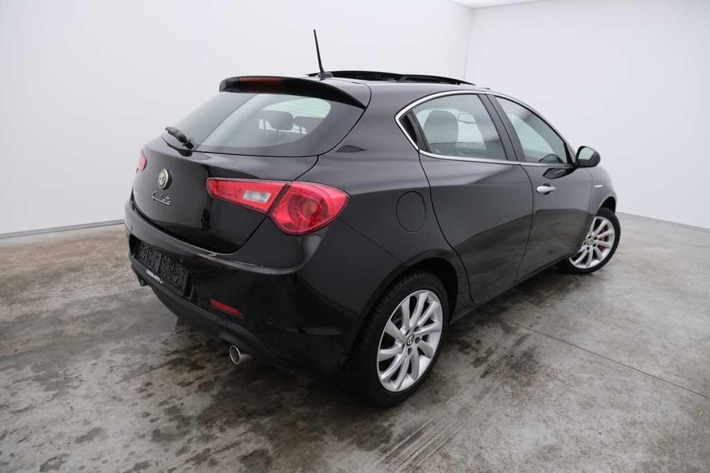 Alfa Romeo Giulietta 2016 фото 2