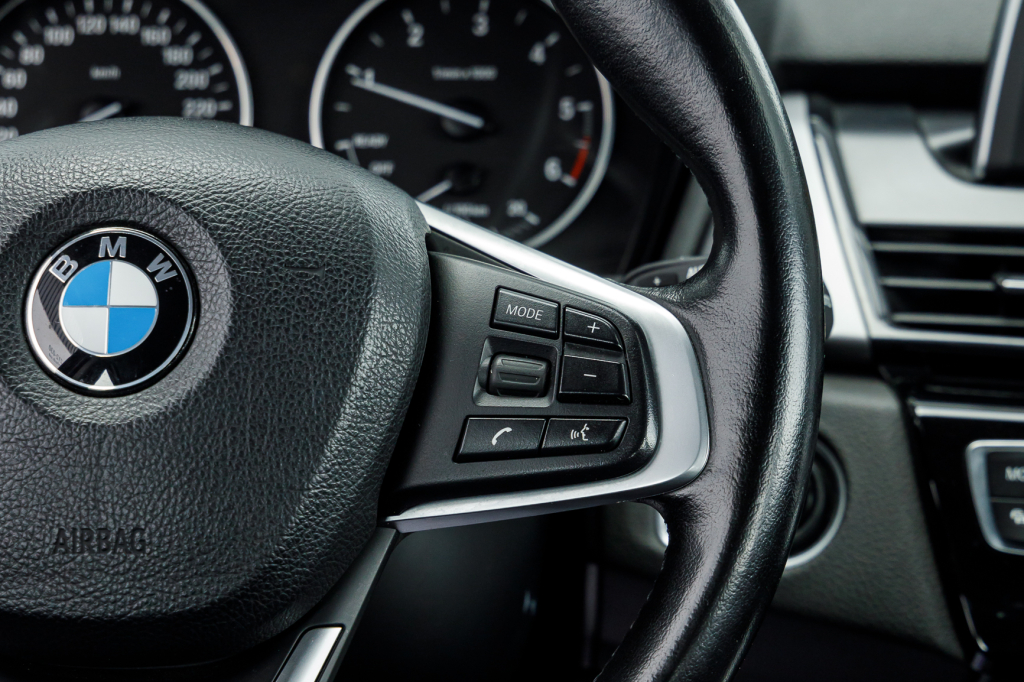 BMW 218 d 2015 фото 25