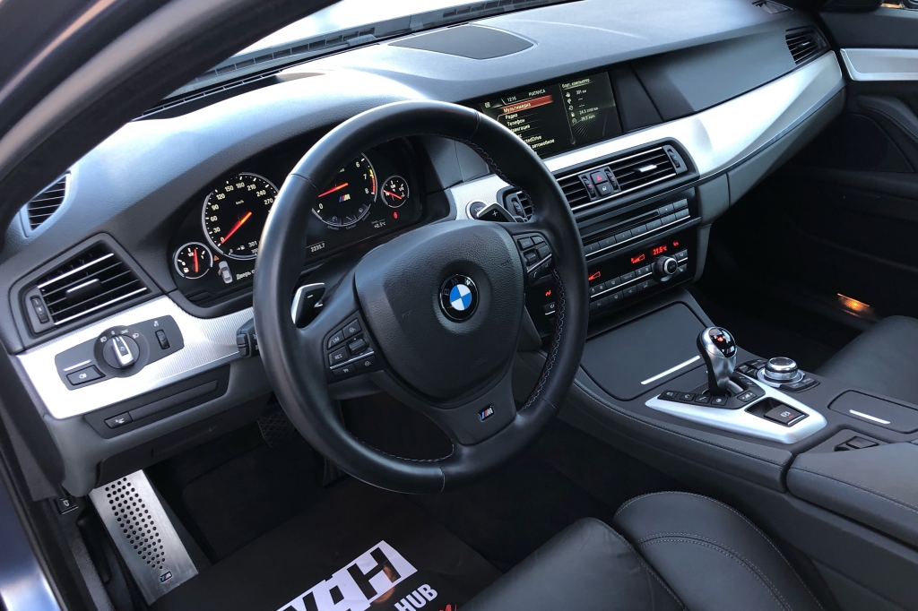 BMW M5 2013 photo 12