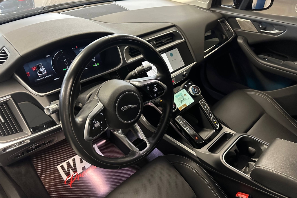 Jaguar I-Pace EV400 2021 photo 10