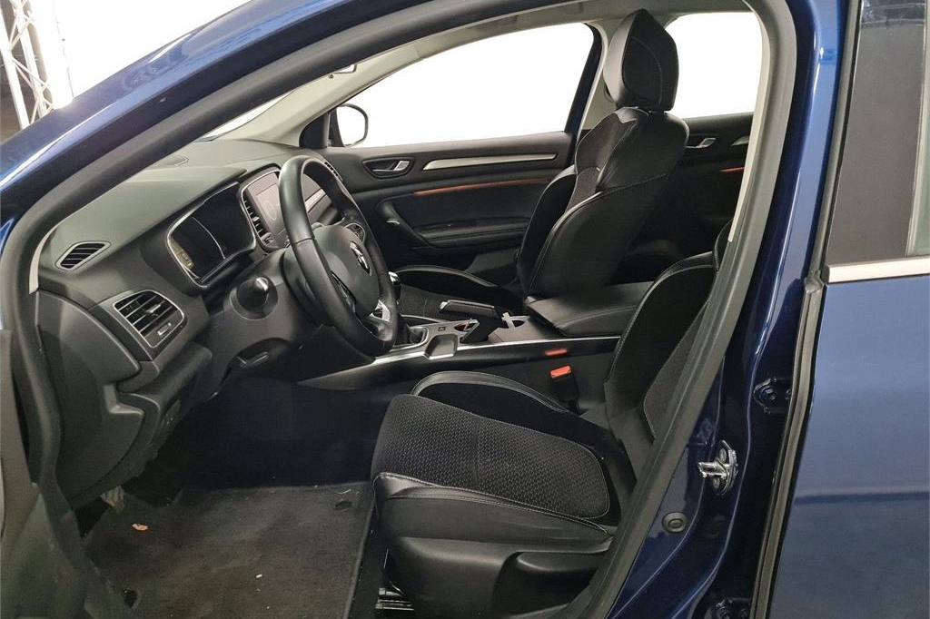 Renault Megane Grandtour 2017 photo 1