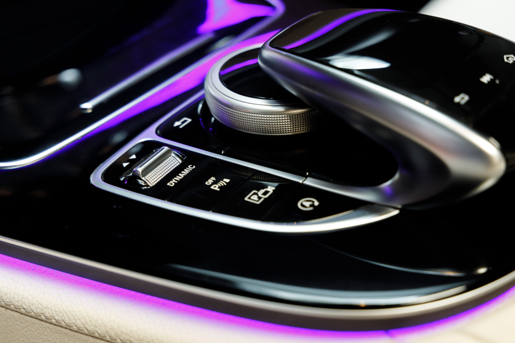 Mercedes-Benz E 200 4Matic AMG Line фото 18