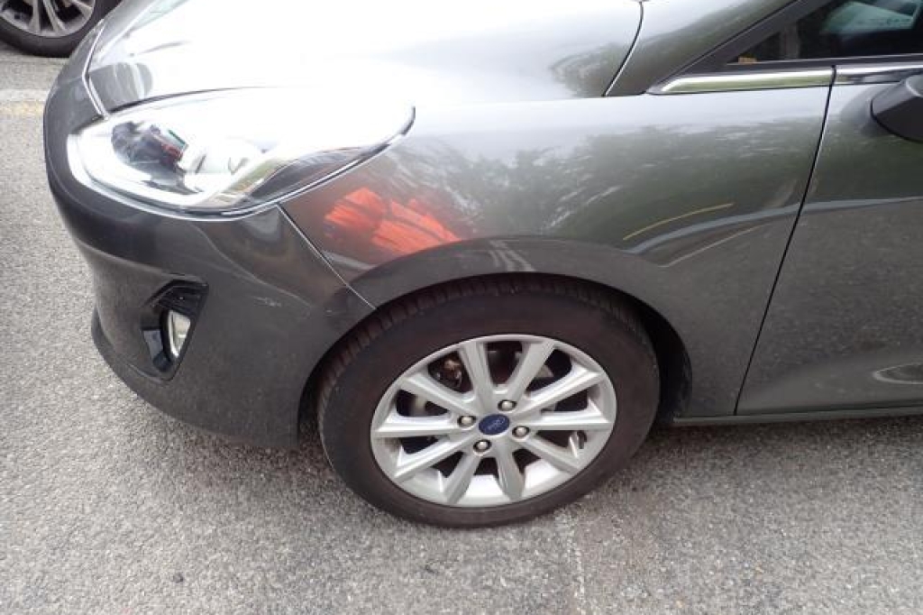 Ford Fiesta 2019 фото 17