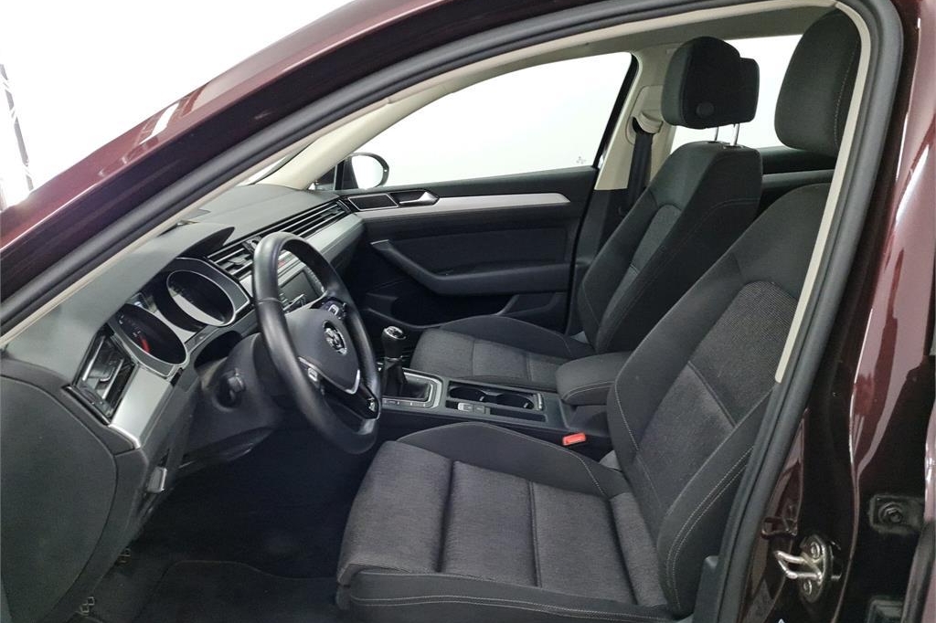 Volkswagen Passat Variant 2016 фото 7