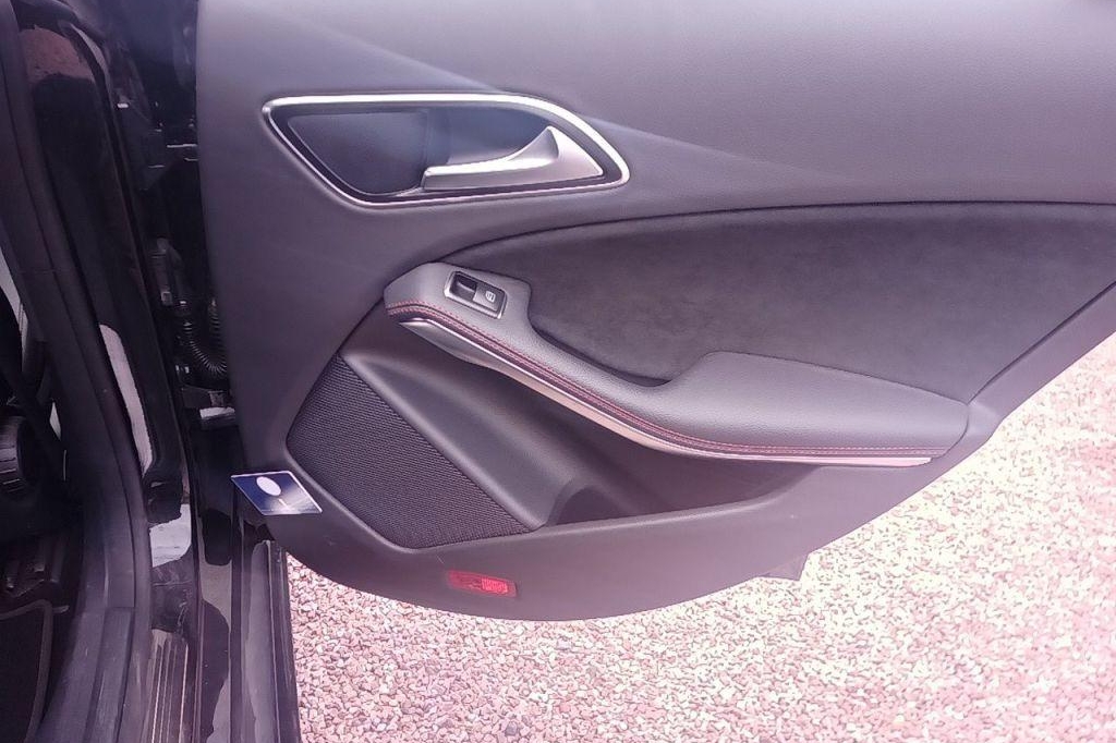 Mercedes-Benz CLA 2017 фото 54