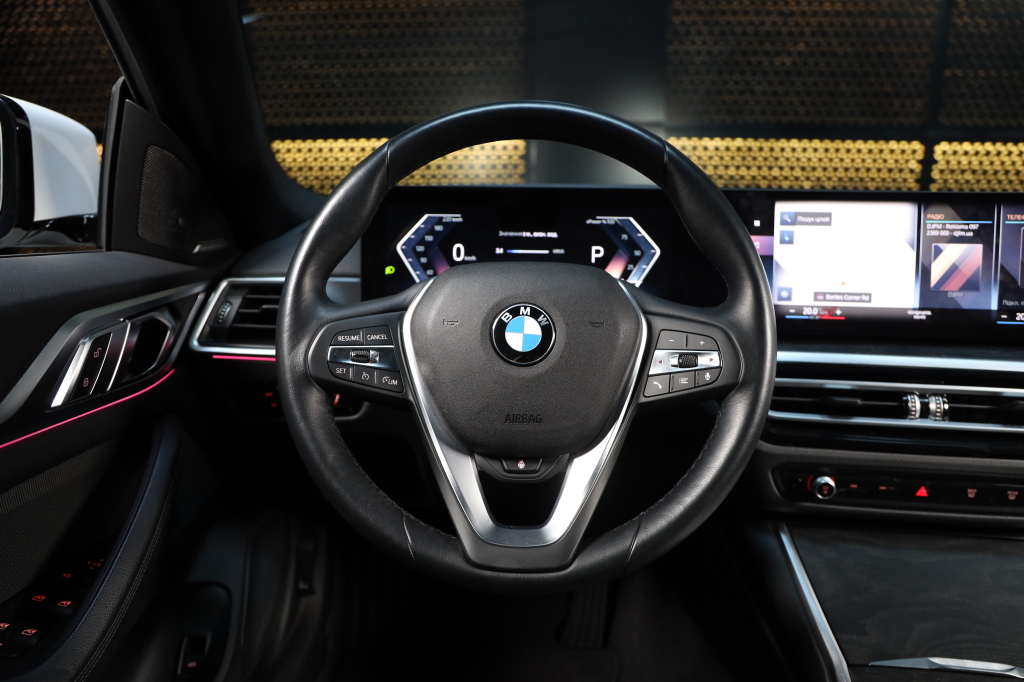 BMW i4 2023 фото 9