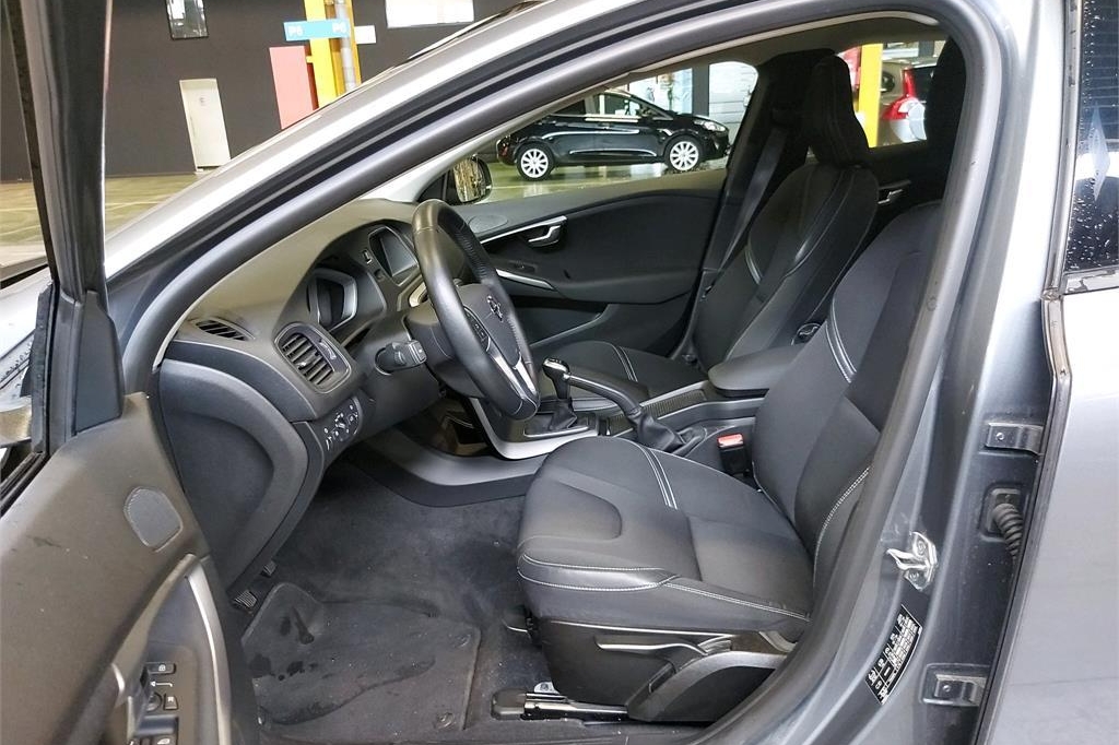 Volvo V40 2016 photo 5
