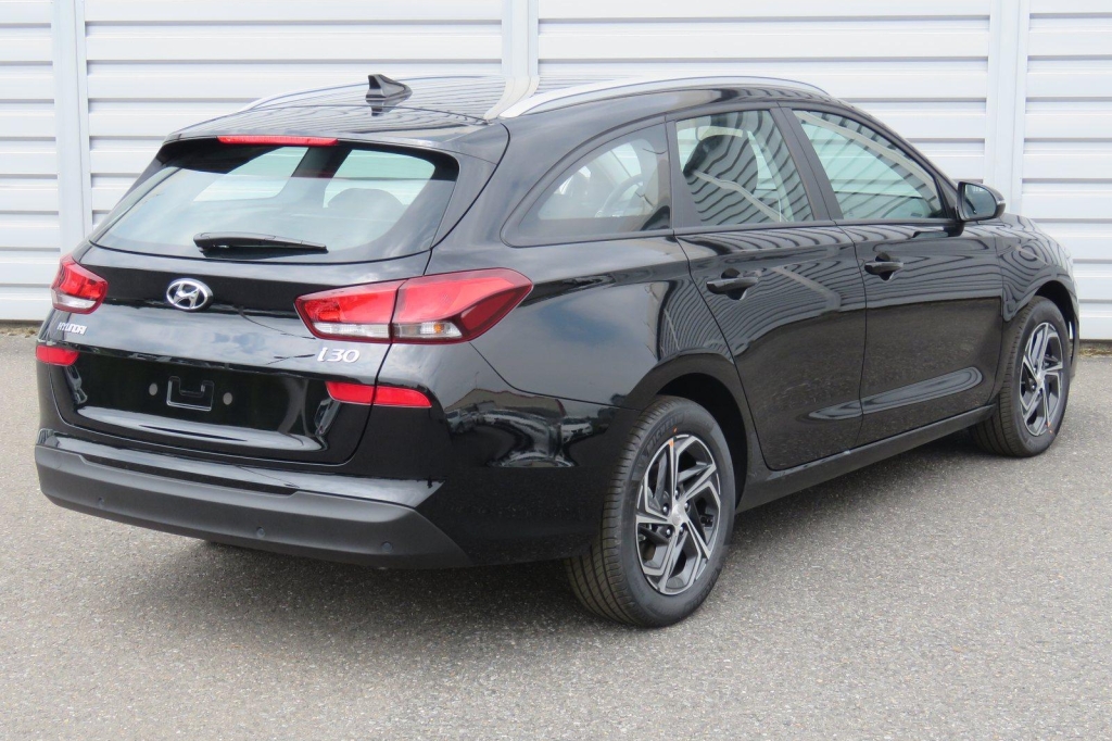 Hyundai i30 Wagon 2021 photo 1