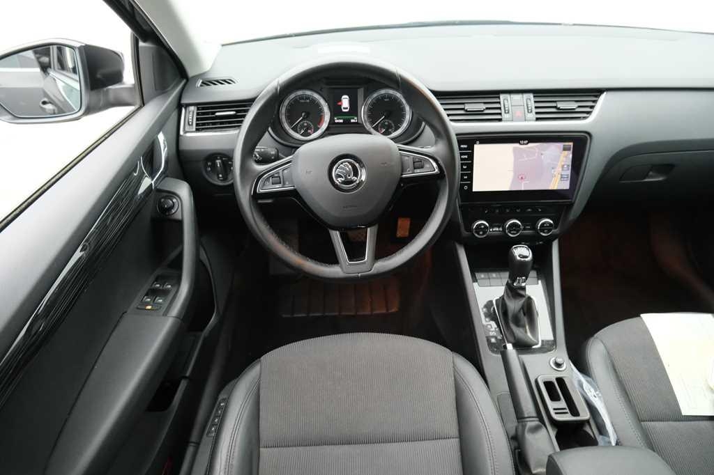 Skoda Octavia Combi 2017 photo 1