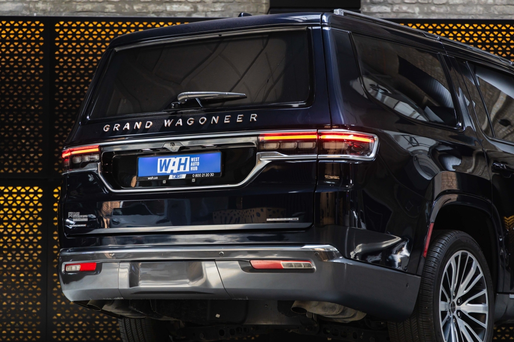 Jeep Grand Wagoneer 2022 фото 10