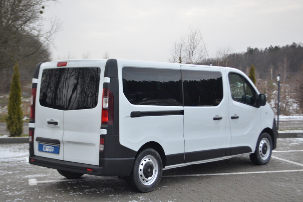 Opel Vivaro photo 5