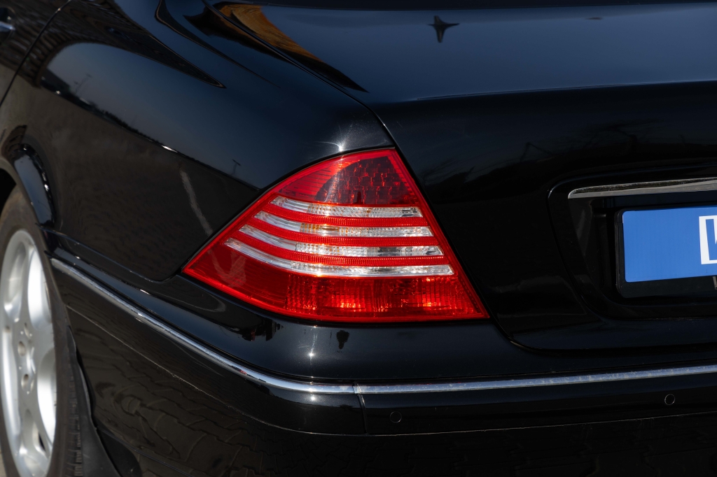 Mercedes-Benz S-Class S500L 2003 photo 12