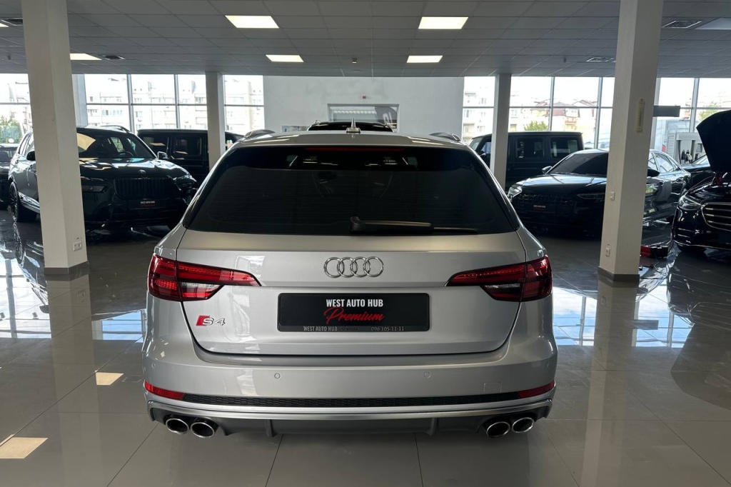 Audi S4 2017 фото 3