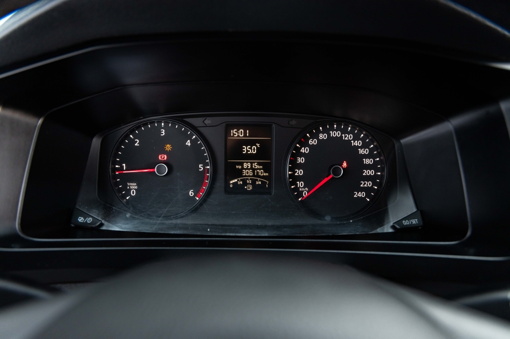 Volkswagen Transporter 2016 photo 16