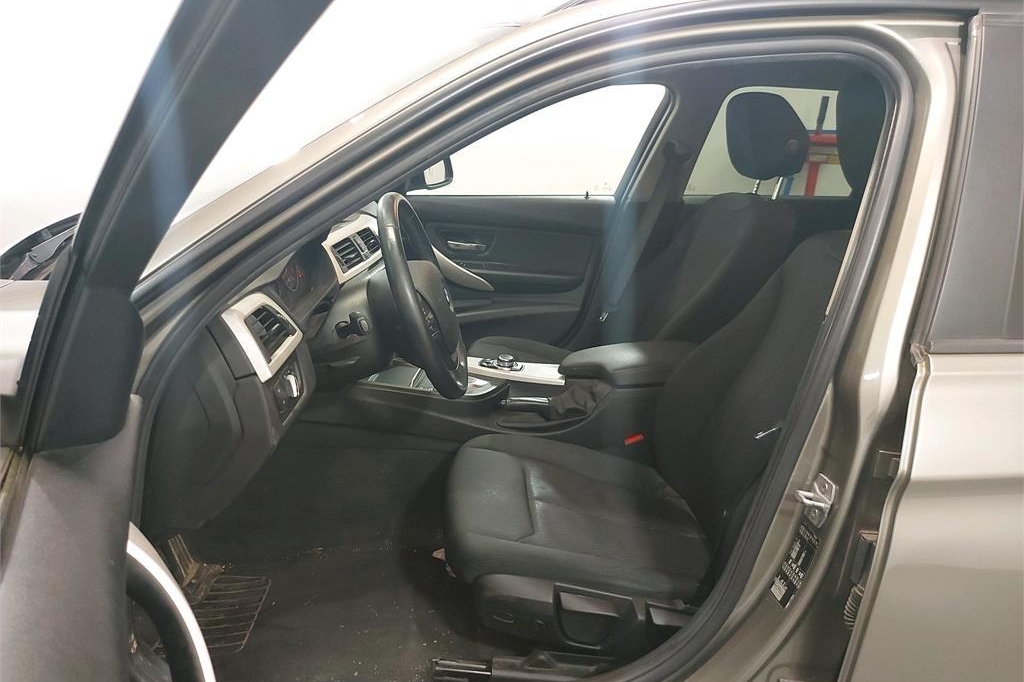 BMW 3er Touring 2016 фото 7