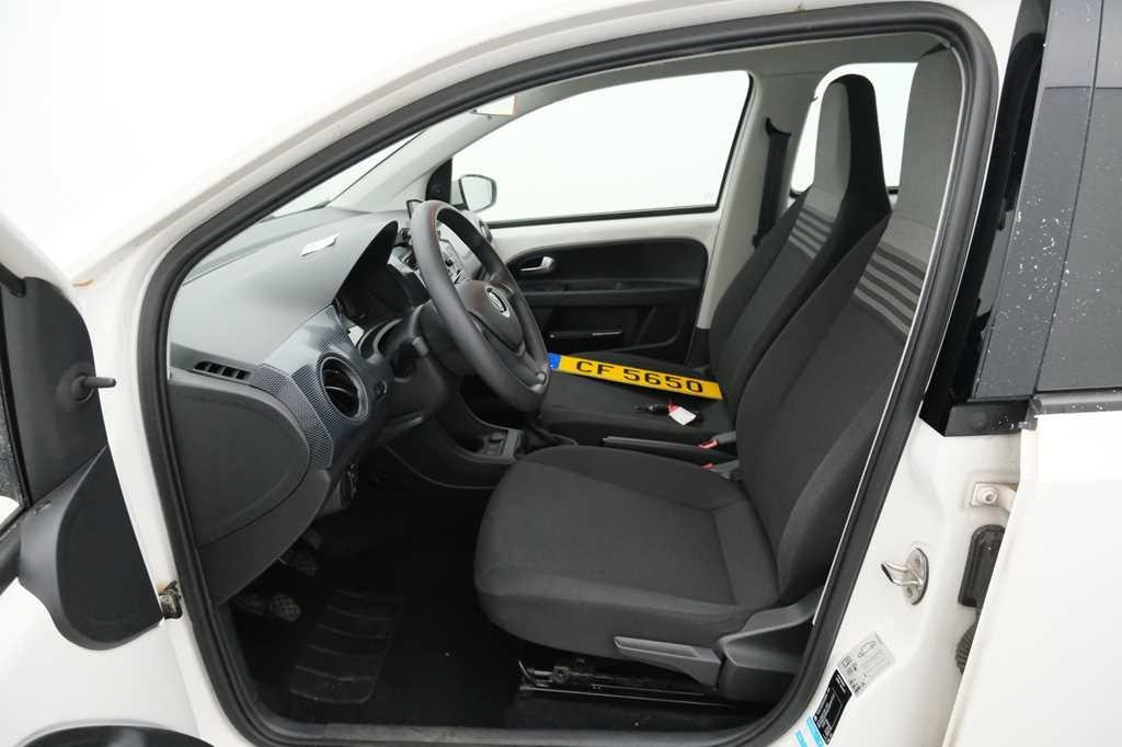 Volkswagen Up 2018 фото 1