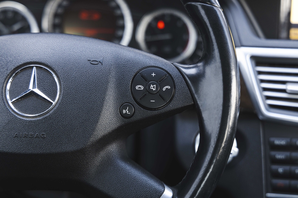 Mercedes-Benz E-Class 2010 фото 25