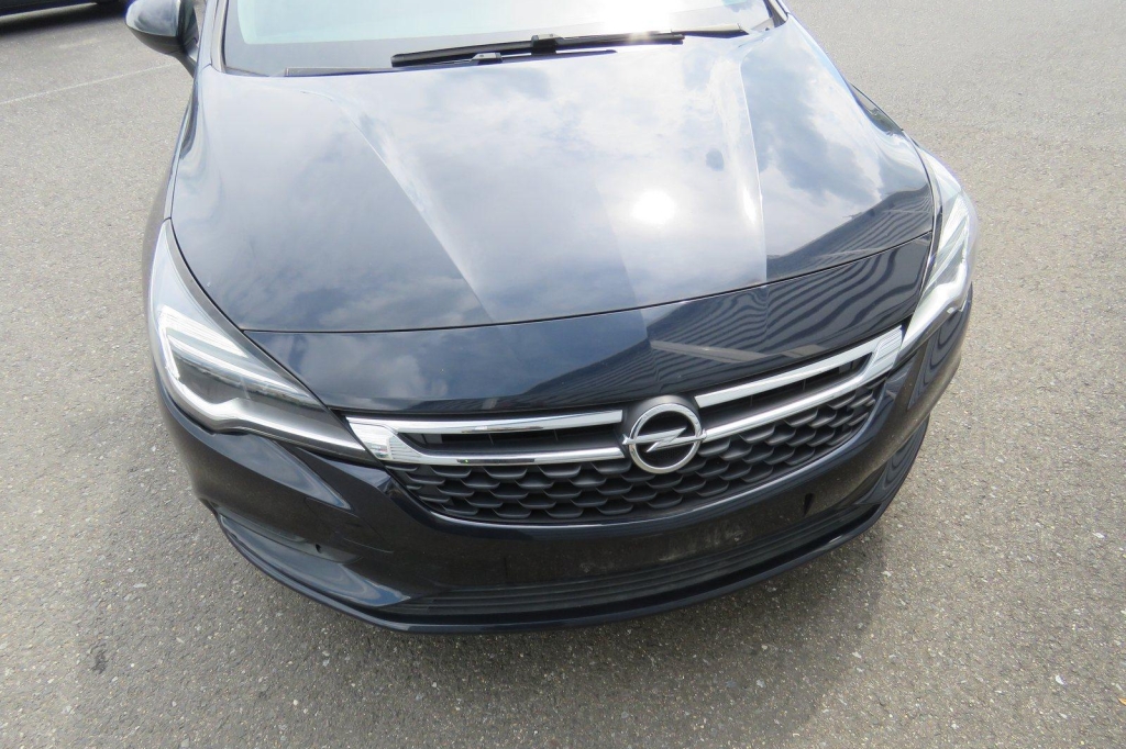 Opel Astra Sports Tourer 2019 photo 10