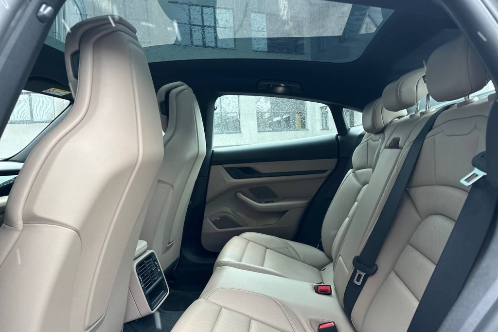 Porsche Taycan 4S 2020 фото 20