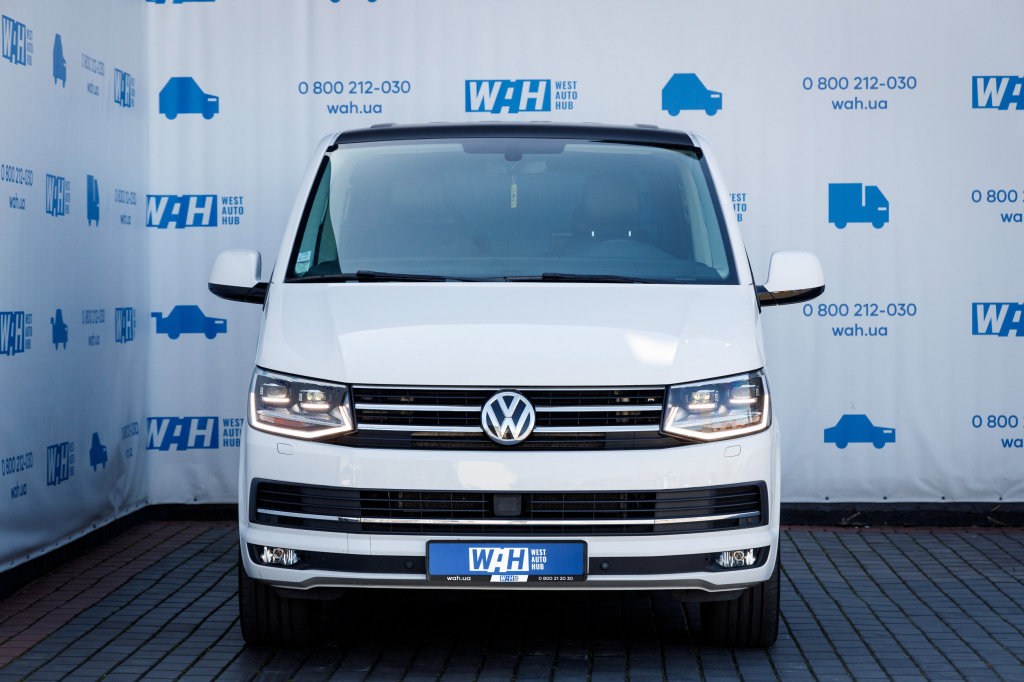 Volkswagen Multivan Highline 2016 photo 1