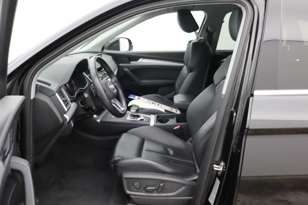 Audi Q5 2017 photo 2