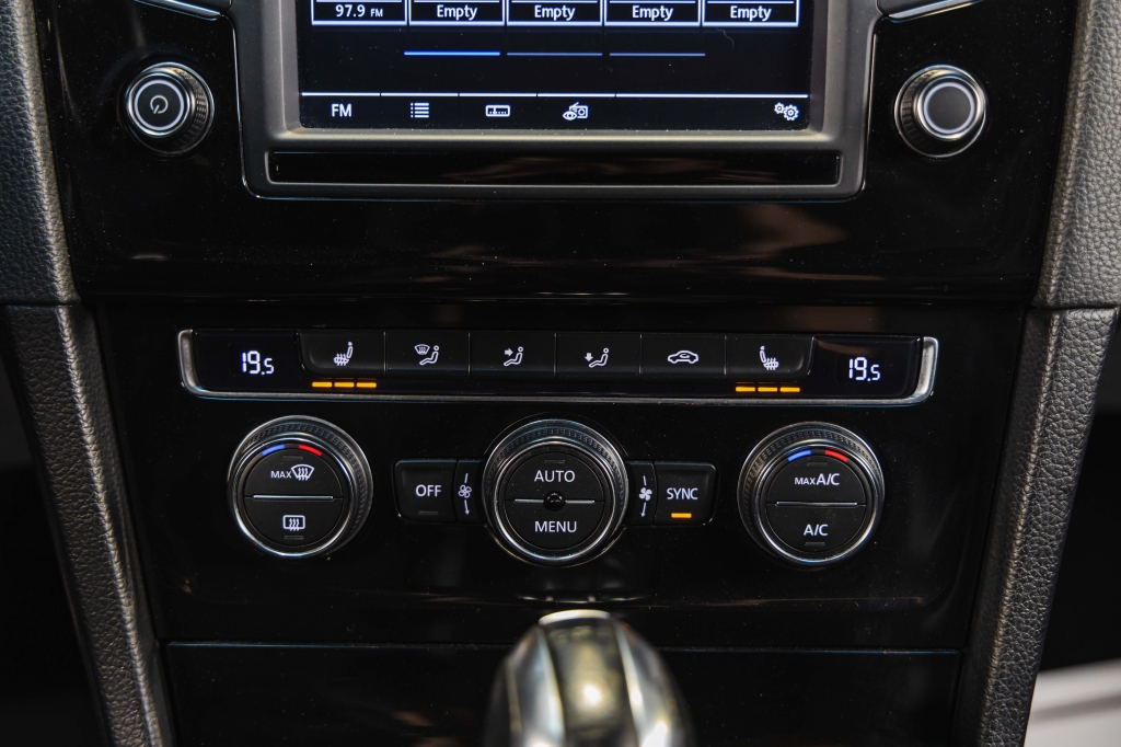 Volkswagen Golf R 2017 photo 28