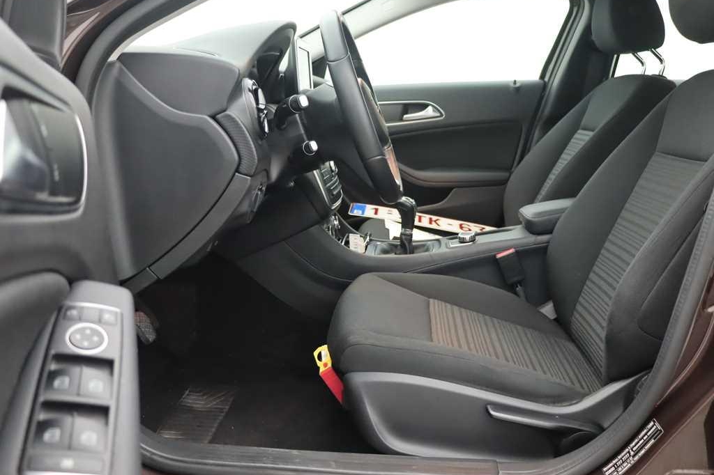 Mercedes-Benz A-Klasse 2017 photo 3