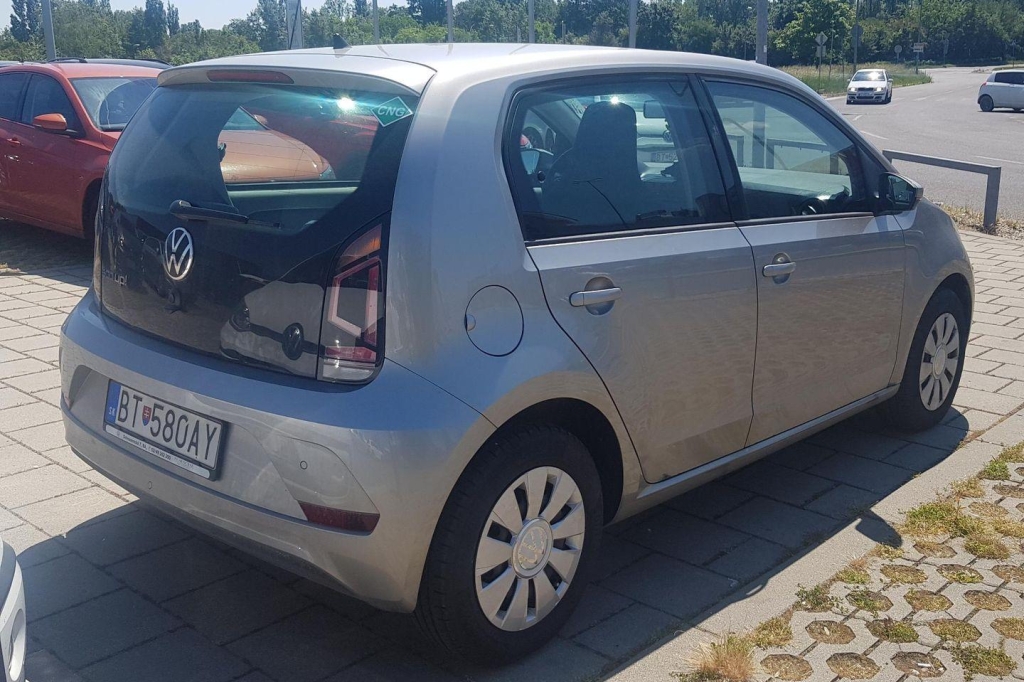 Volkswagen Up 2020 фото 2