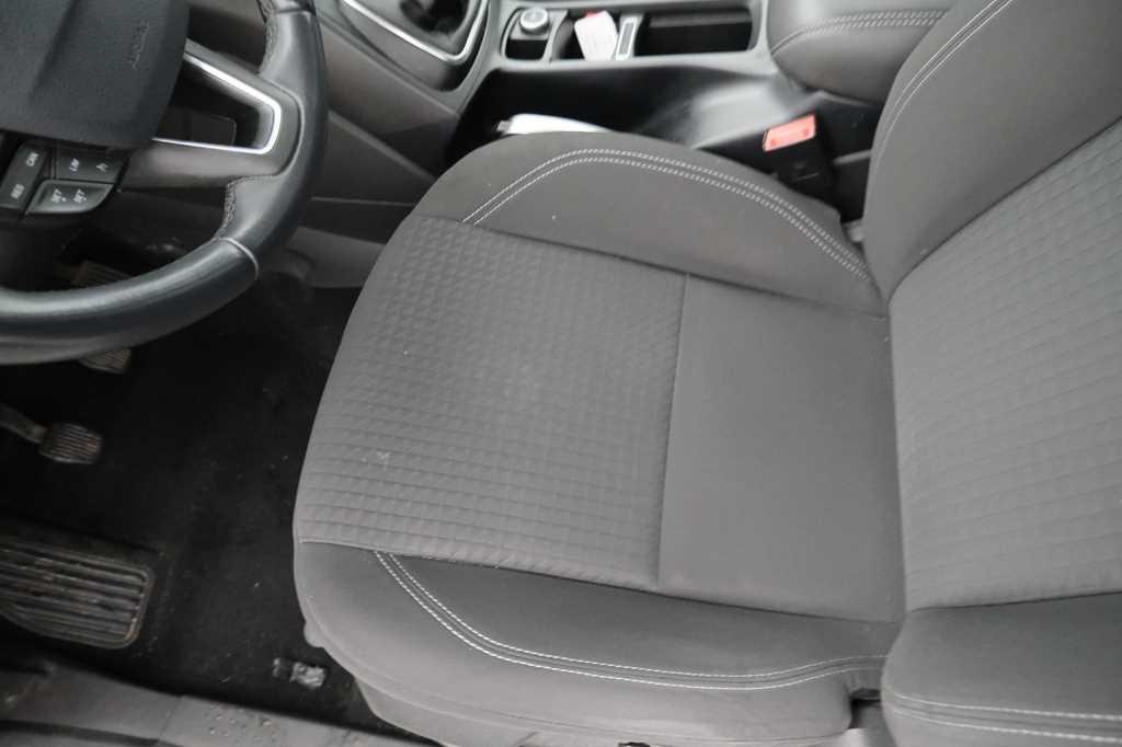 Ford C-Max 2018 фото 17