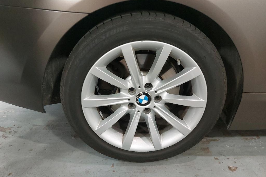 BMW 6 Series 2015 photo 23