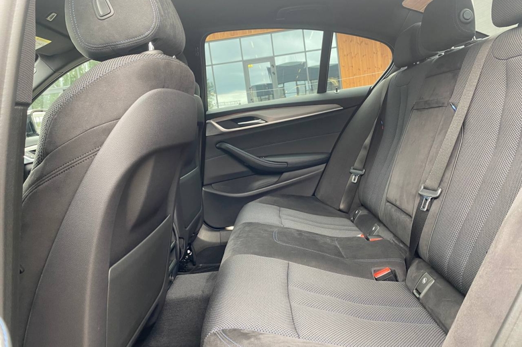 BMW 540 xDrive awt 2017 photo 14