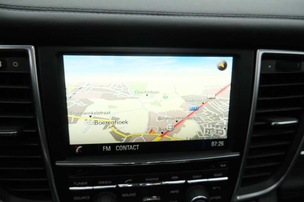 Porsche Panamera 2016 фото 8