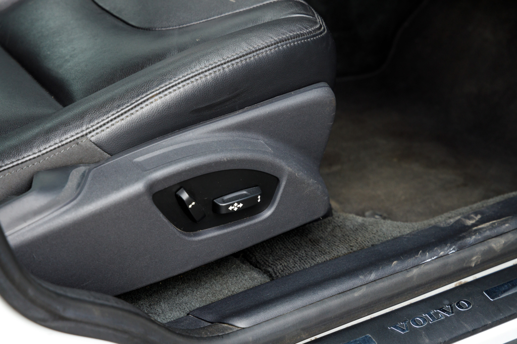 Volvo XC60 2015 photo 25