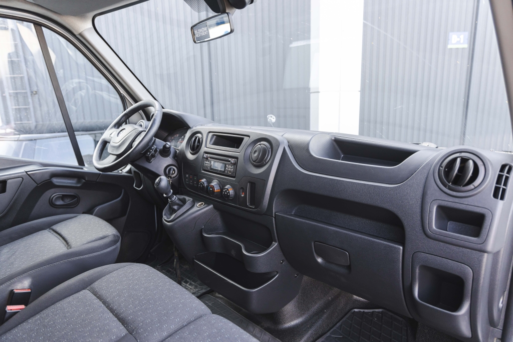 Opel Movano 2019 фото 23