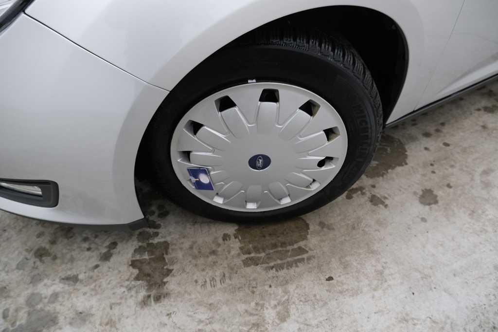 Ford Focus Tunier 2017 фото 39