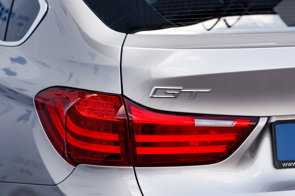 BMW 530 GT xDrive 2015 фото 32