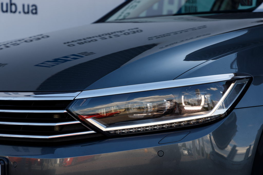 Volkswagen Passat B8 Highline 4Motion 2016 фото 31