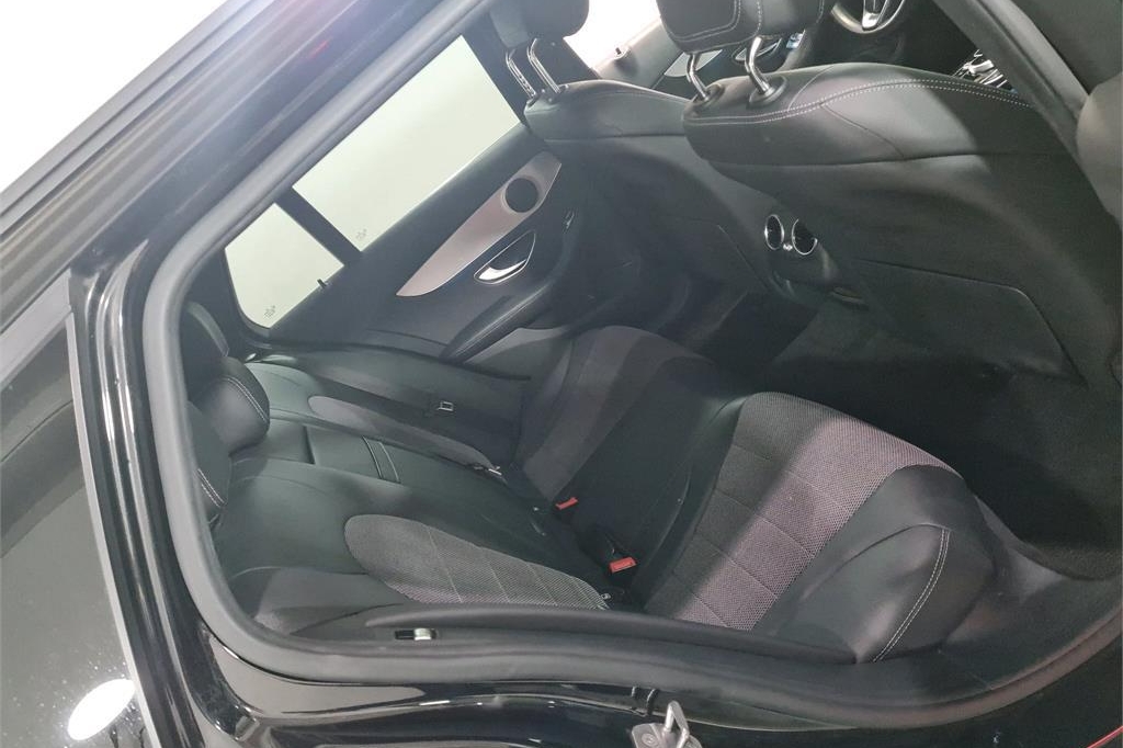 Mercedes-Benz C-Klasse 2017 photo 2