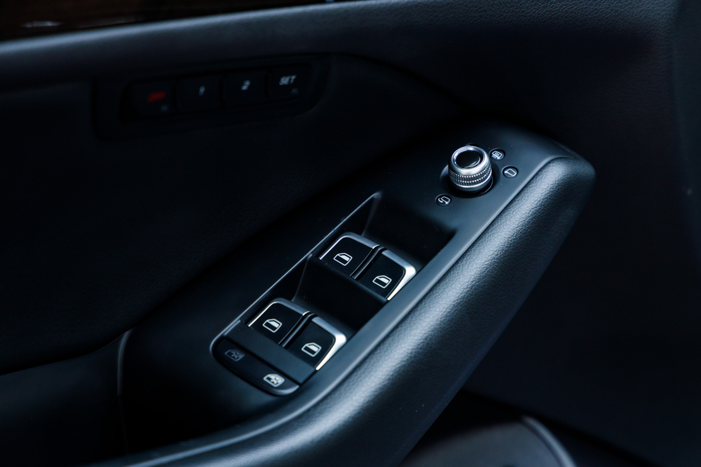 Audi Q5 Premium Plus  2012 photo 38