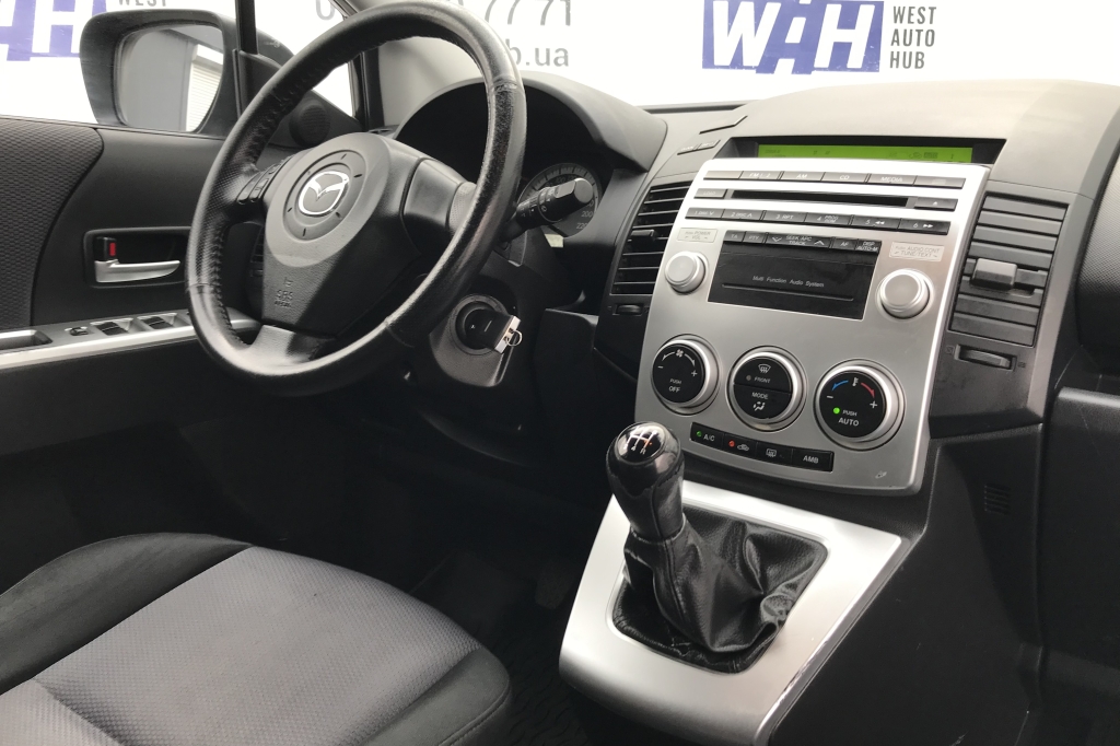 Mazda 5 фото 7