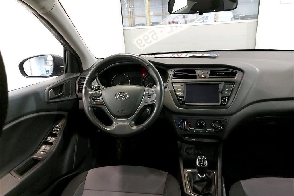 Hyundai i20 2018 фото 2